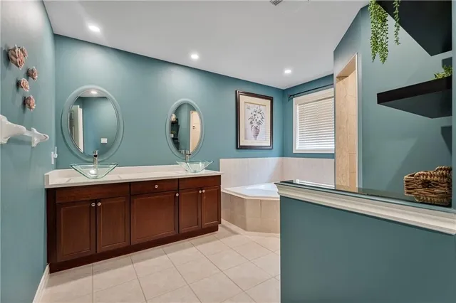 Additional property image - 575 STONEHENGE Dr