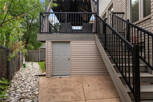 Additional property image - 575 STONEHENGE Dr