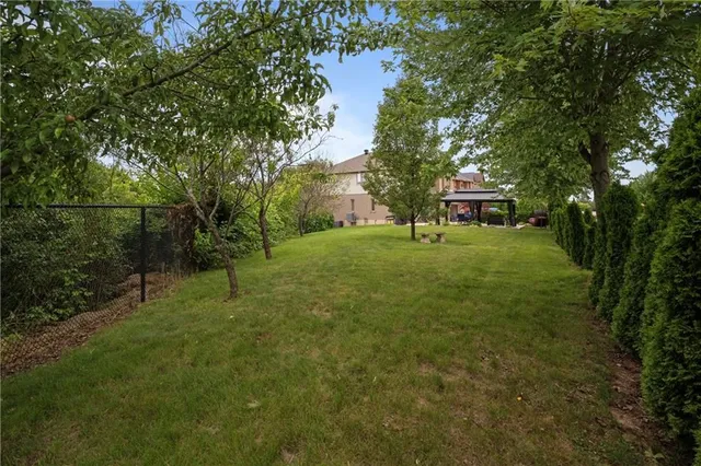 Additional property image - 575 STONEHENGE Dr