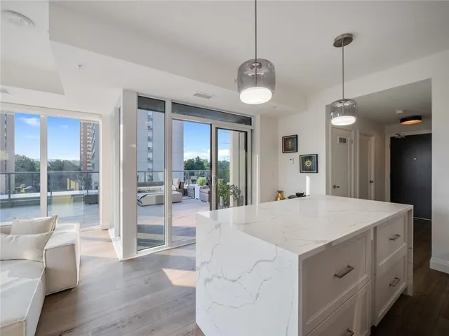 Additional property image - 500 BROCK Ave Unit 302