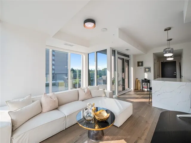 Additional property image - 500 BROCK Ave Unit 302