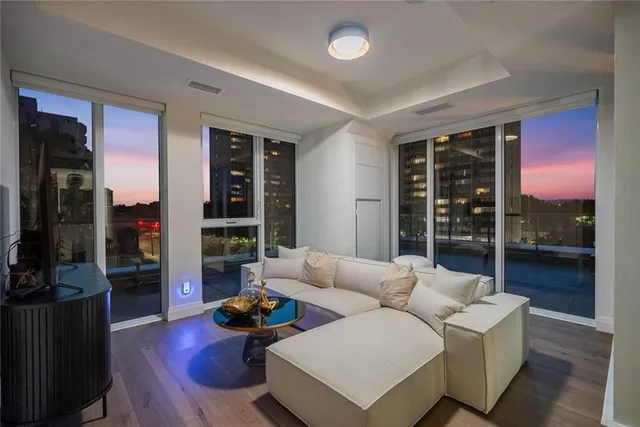 Additional property image - 500 BROCK Ave Unit 302