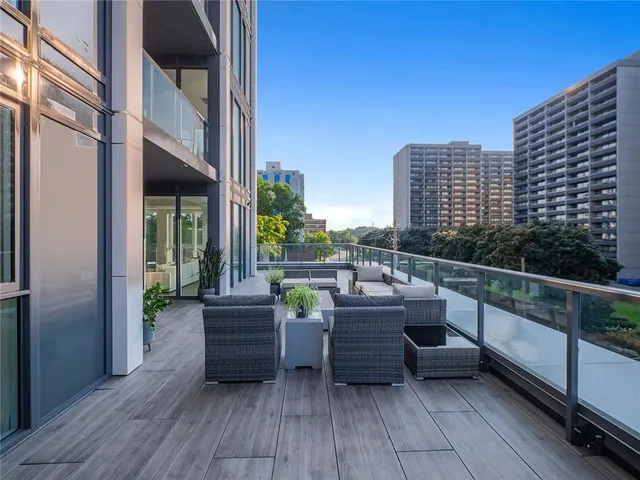 Additional property image - 500 BROCK Ave Unit 302