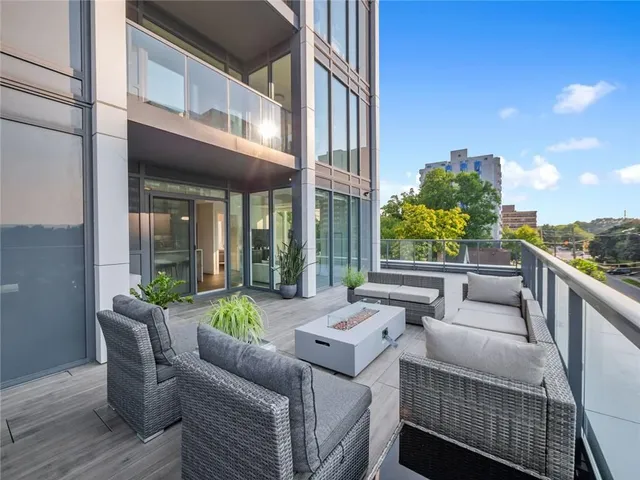 Additional property image - 500 BROCK Ave Unit 302