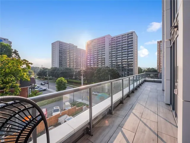 Additional property image - 500 BROCK Ave Unit 302