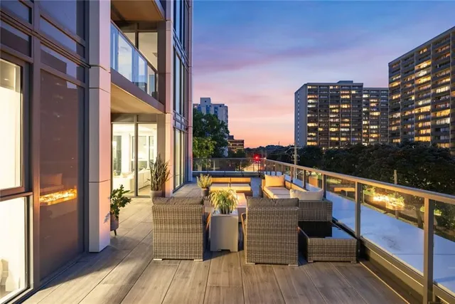 Additional property image - 500 BROCK Ave Unit 302