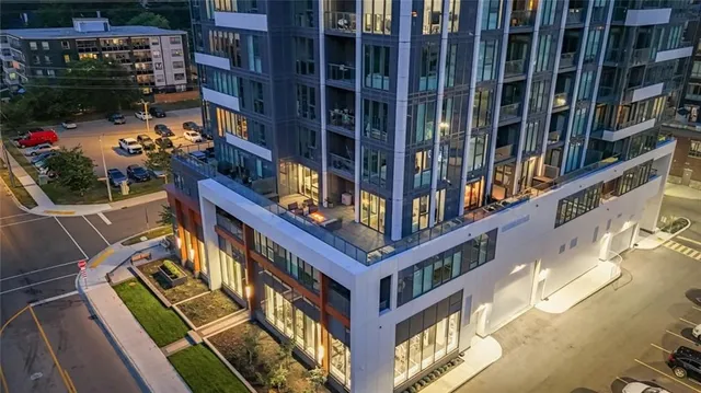 Additional property image - 500 BROCK Ave Unit 302