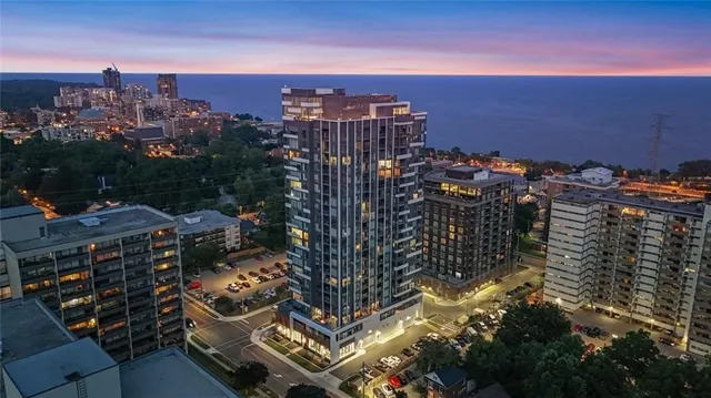 Additional property image - 500 BROCK Ave Unit 302