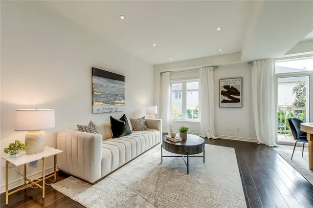 Additional property image - 105 HIGHGATE Dr