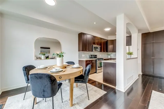 Additional property image - 105 HIGHGATE Dr