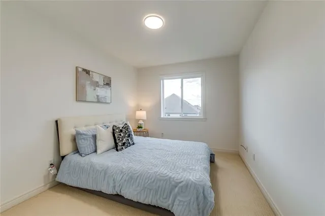 Additional property image - 105 HIGHGATE Dr