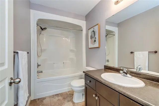 Additional property image - 105 HIGHGATE Dr