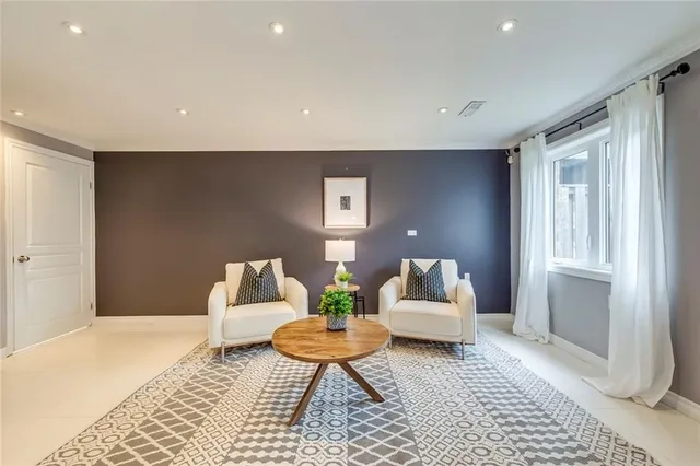 Additional property image - 105 HIGHGATE Dr