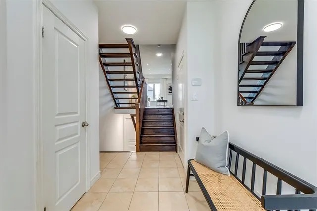Additional property image - 105 HIGHGATE Dr