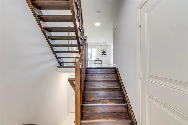 Additional property image - 105 HIGHGATE Dr