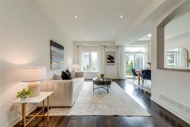 Additional property image - 105 HIGHGATE Dr
