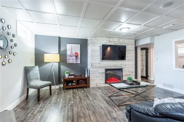 Additional property image - 19 VANSTRAALEN St