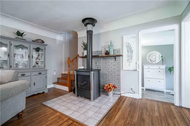 Additional property image - 329 MARGARET Ave