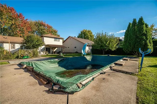 Additional property image - 329 MARGARET Ave