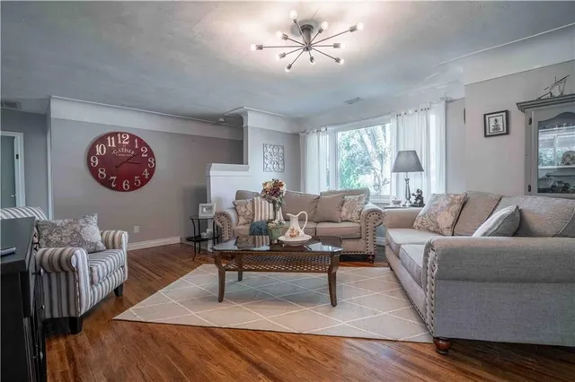 Additional property image - 329 MARGARET Ave