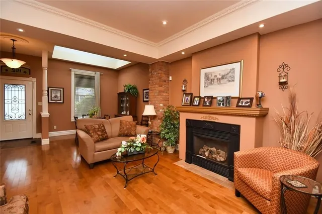 Additional property image - 152 HOMEWOOD Ave