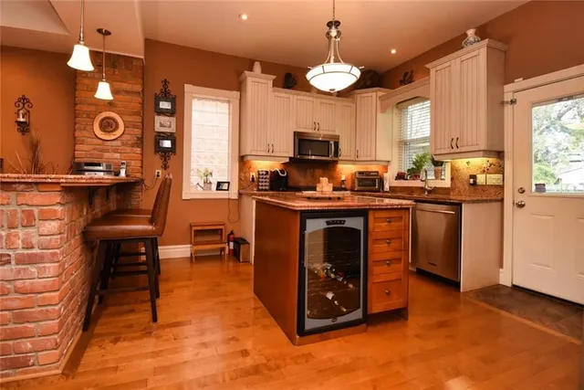 Additional property image - 152 HOMEWOOD Ave