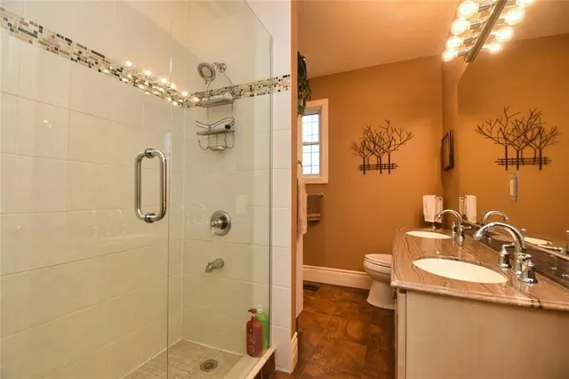 Additional property image - 152 HOMEWOOD Ave