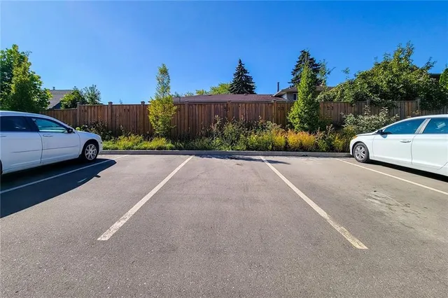 Additional property image - 257 MILLEN Rd Unit 102
