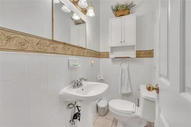 Additional property image - 260 BAY St