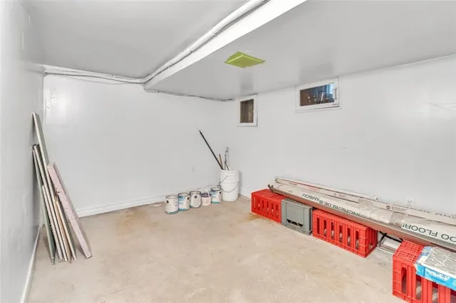 Additional property image - 260 BAY St