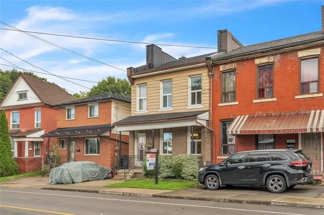 Additional property image - 260 BAY St
