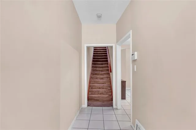Additional property image - 260 BAY St