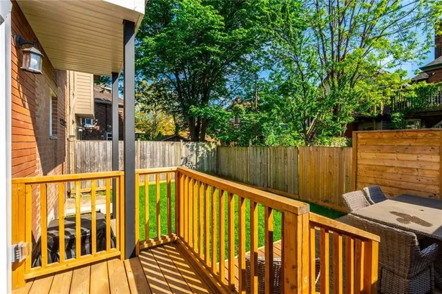 Additional property image - 266 STINSON Cres
