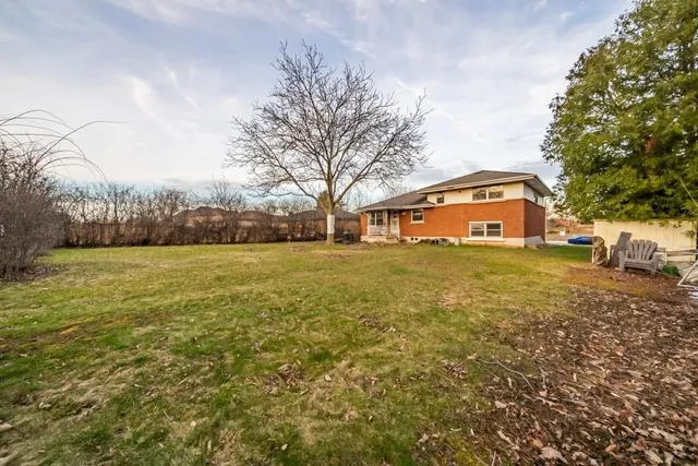 Additional property image - 63 DEERHURST Rd