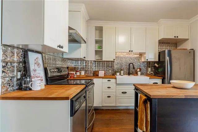Additional property image - 195 ROSSLYN Ave