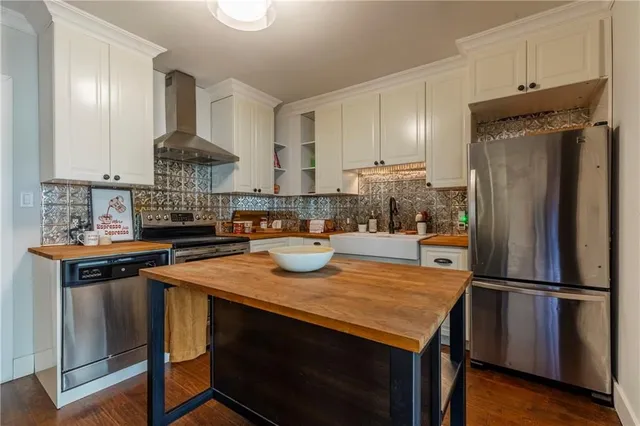 Additional property image - 195 ROSSLYN Ave