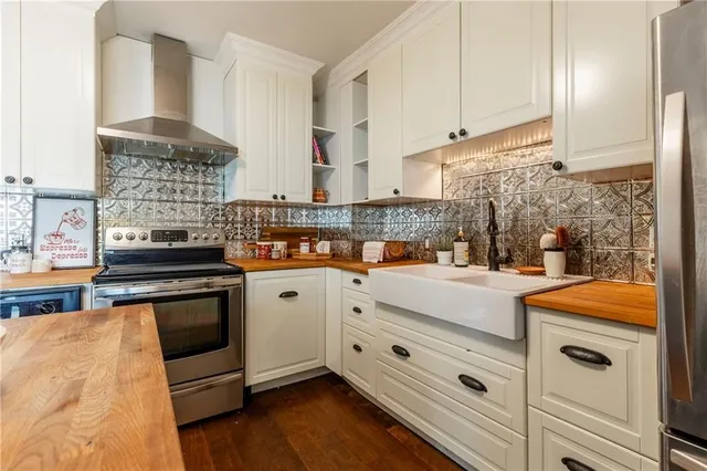 Additional property image - 195 ROSSLYN Ave
