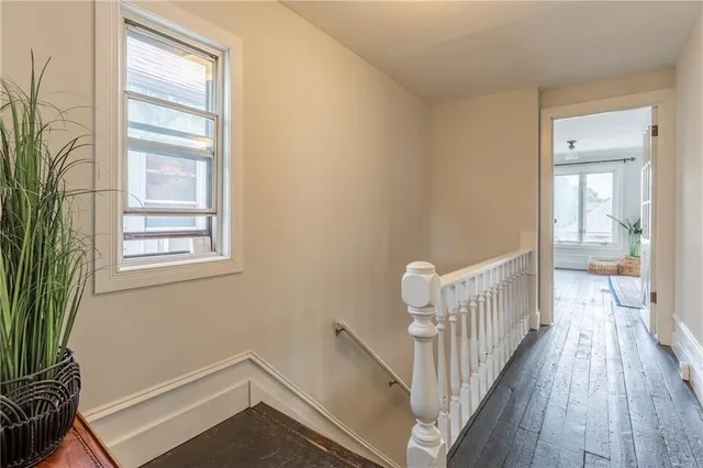 Additional property image - 195 ROSSLYN Ave