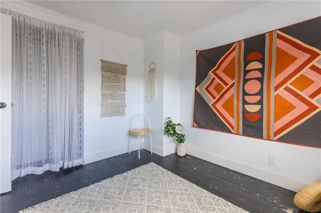 Additional property image - 195 ROSSLYN Ave