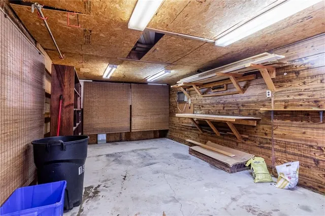 Additional property image - 195 ROSSLYN Ave
