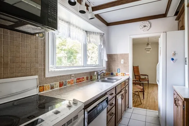 Additional property image - 104 HOSTEIN Dr