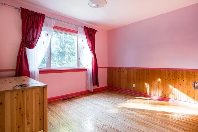 Additional property image - 104 HOSTEIN Dr