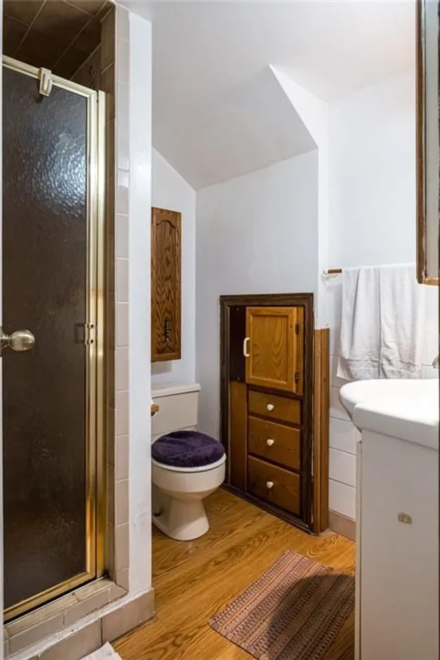 Additional property image - 104 HOSTEIN Dr