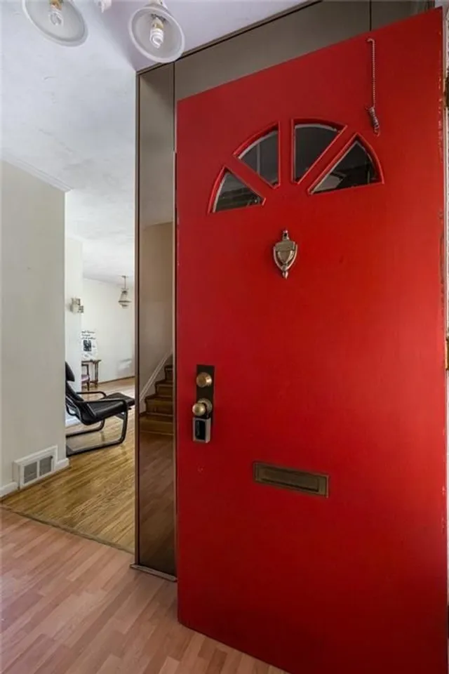 Additional property image - 104 HOSTEIN Dr