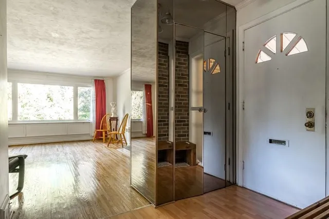 Additional property image - 104 HOSTEIN Dr