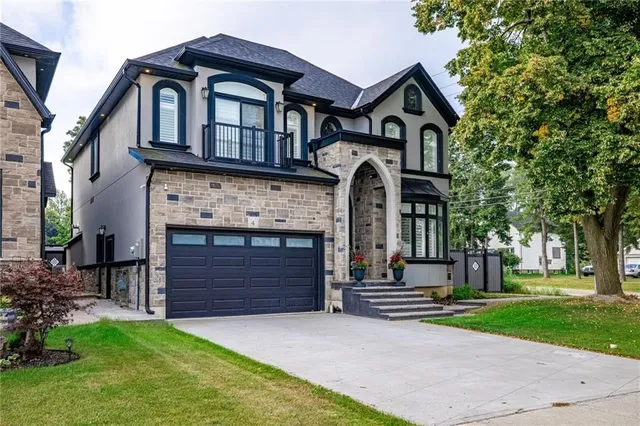 Additional property image - 4 LOCKMAN Dr