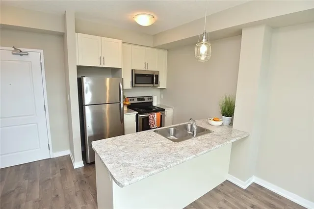 Additional property image - 101 SHOREVIEW Pl Unit 214