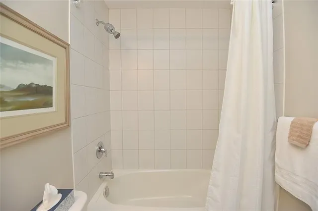 Additional property image - 101 SHOREVIEW Pl Unit 214