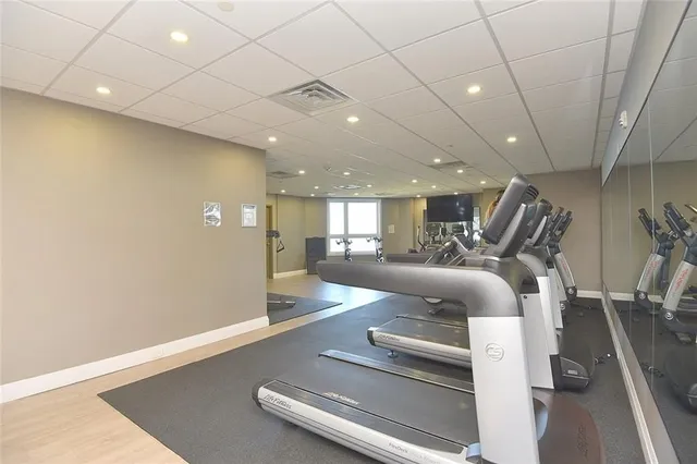 Additional property image - 101 SHOREVIEW Pl Unit 214