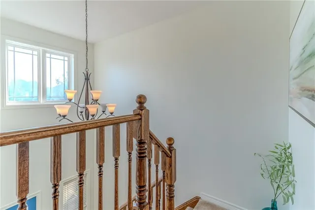 Additional property image - 31 TOPAZ St